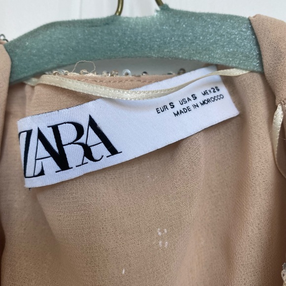 Zara sparkle wrap dress in size small. Barely worn and in perfect condition! - Picture 2 of 5